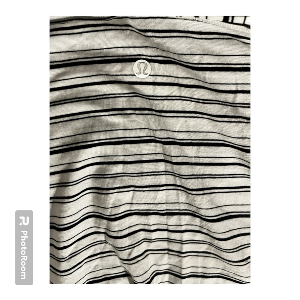Lululemon - Picture 2 of 3